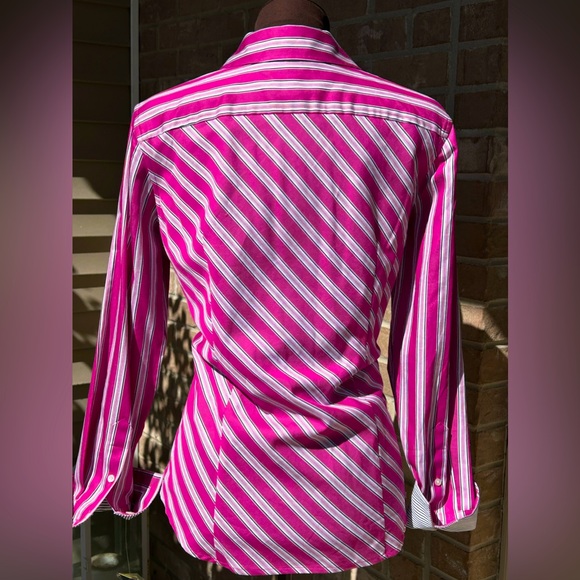 NWT JONES NEW YORK sM button down Magenta w/blk/wht contrasting fabric detail - Picture 2 of 8